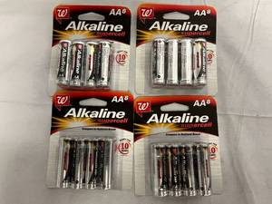 lot 48 image: 16 Alkaline AA Batteries