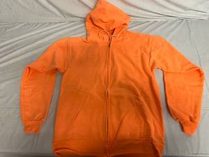 lot 82 image: 6 Orange Zip Up Hooded Sweatshirts - Small
