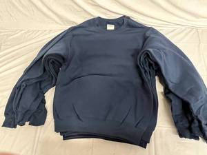 lot 86 image: 6 Navy Blue Crew Neck Sweatshirts - XL