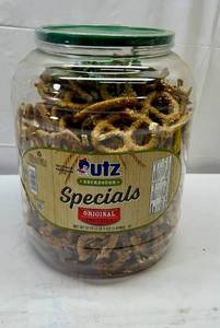 52oz Utz Sourdough Pretzels