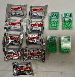 9x Chunky & 4 Tic Tacs