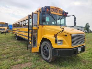 2002 Freightliner FS65 School Bus (77 Seat)