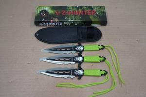 lot 10 image: Zombie Hunter Dual Edge Throwing Knives