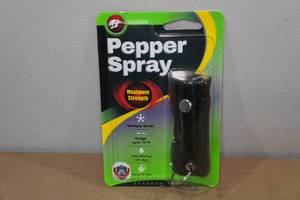 lot 16 image: Maximum Strength Pepper Spray Keychain