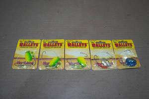 lot 39 image: 5 Mt Walleye Crawler Haulers