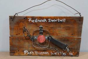 lot 63 image: Redneck Door Bell