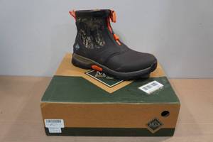lot 76 image: Muck Boots Mens Apex Mid Zip Boots -Size 14