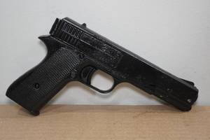 lot 86 image: Vintage Marksman BB Pistol