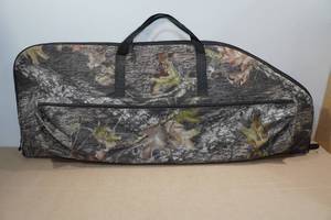 lot 103 image: Mad Dog Soft Bow Case