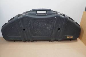 lot 105 image: Plano Hard Bow Case