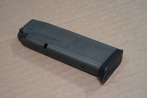 lot 106 image: Sig Sauer P229 .40 S&W .357 Sig 12 Round Magazine