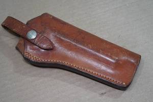lot 110 image: Bianchi Leather Pistol Holster