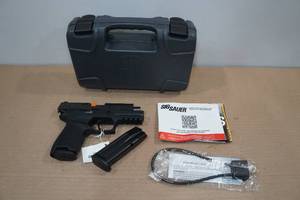 lot 1D image: NEW Sig Sauer P320 Compact 9mm Semi-Auto Pistol - 2 Magazines