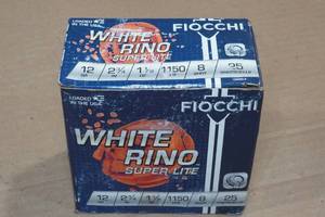 lot 262 image: 25 Fiocchi White Rino 12 Gauge 2-34 8 Shot Shotshells