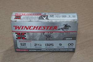 lot 263 image: 5 Winchester Super-X 12 Gauge 2-34 00 Buck Shotshells