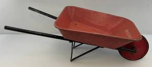 lot 113 image: Vintage Hy-Speed Childrens Wheelbarrow