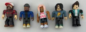 lot 202 image: Misc. Roblox Figures