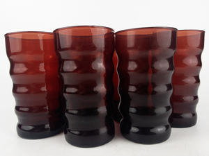 lot 37 image: Vintage Set of 6 Anchor Hocking Red Ruby Ripple Glasses