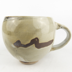 lot 39 image: Smokey Cappuccino Ceramic Mug