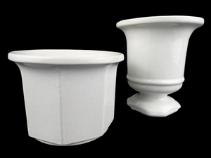 lot 42 image: Set of Two White Ceramic Planters - Sondgen-Keramik