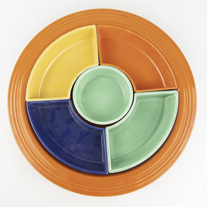 lot 34 image: RARE Original Colors FIESTAWARE 6 Piece Relish Set (4 Side, 1 Center Dish on Tray) 1936-1942  (Wet Foot Glaze and marked only on center dish)