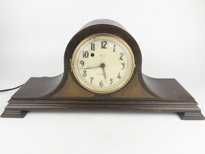 lot 7 image: REVERE Westminster Chime Mantel Clock #259245 (1933)