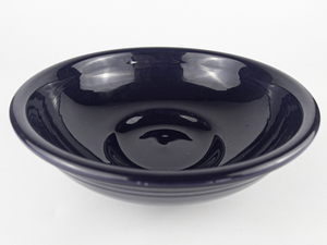 lot 43 image: FIESTAWARE Plum 9 38 Inch Fruit Bowl circa 2001-2016