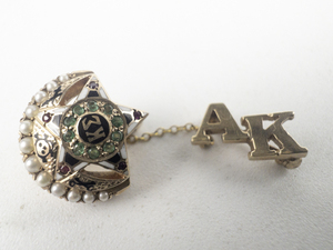 lot 300 image: VINTAGE Kappa Sigma Fraternity Badge with Alpha Kappa Chapter pin (Cornell University) - 10k Gold