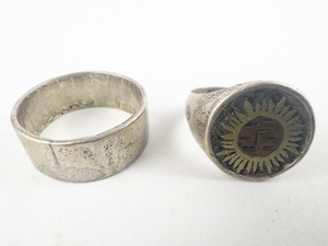 lot 302 image: Pair of Sterling Silver rings - Plain Band and a Inlaid Mexico Ring