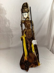 Vintage Indonesia Cupumanik Wooden  inchesShinta inches Puppet, Measuring 20.5 inches T with Tags and Box