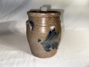 Vintage Handmade 1988 Rowe Pottery Works Measuring 8 x 6
