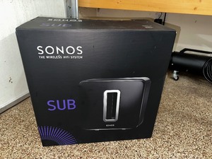 Sonos Subwoofer Wireless in box