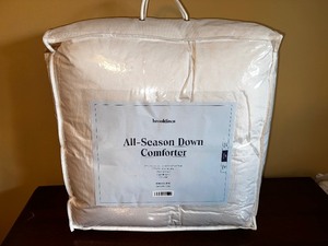 Brooklinen All-Season Down Comforter King Size New in Package