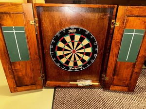 New Genuine Olhausen Accessories Dart Board Measuring 24 x 31
