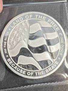 1 TROY OZ .999 FINE SILVER ARMY ROUND