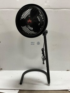 lot 14 image: Fan with Stand Vornado