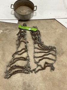 lot 22 image: Kubota 4330 Tire Chains