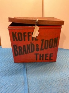 lot 111 image: Antique Coffee Tin (Koffie Brand & Zoom)