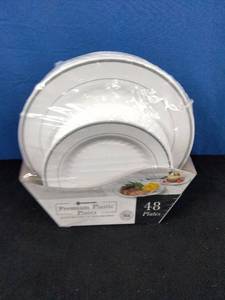 Members Mark Premium Plastic Heavyweight Plates, Combo Pack 48 ct.