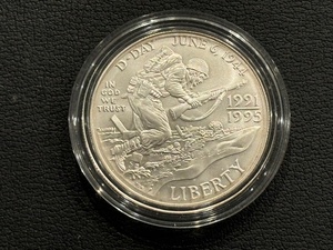 1991-95-D World War II Silver Dollar