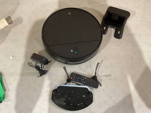 lot 305 image: ZCWA Robot Vacuum and Mop Combo, 2 in 1 Mopping Robotic Vacuum with WiFiApp