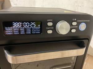 lot 260 image: TaoTronics 19QT Air Fryer, 15-in-1 Large Capacity Smart Toaster Oven Countertop with Fits 12-inch Pizza, 6-Slice Toast