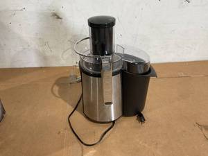 lot 102 image: Hilax Juice Machines,Powerful Juice Extractor Machine with 3 Feed Chute for Whole Fruits & Veggies