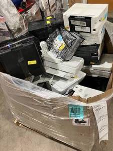 lot 577 image: Wholesale Pallet of Assorted Miscellaneous Items