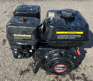 lot 13 image: LONTIN 196CC ENGINE