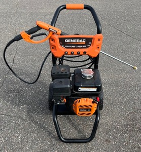 lot 38 image: GENERAC PRESSURE WASHER