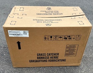 lot 28 image: BRAND NEW HUSQVARNA BAGGER KIT FOR 38 TRACTOR DECK