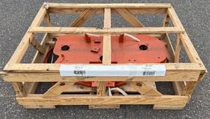 lot 10 image: BRAND NEW HUSQVARNA 48 FABRICATED LAWN MOWER DECK