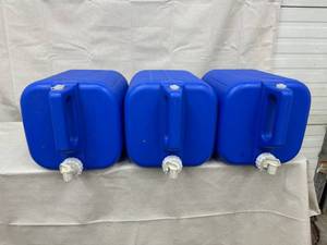 lot 12 image: Blue Coleman Water Jugs