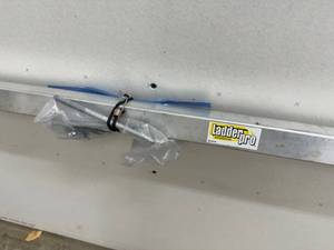 lot 26 image: Ladder Pro Ladder Stabilizer